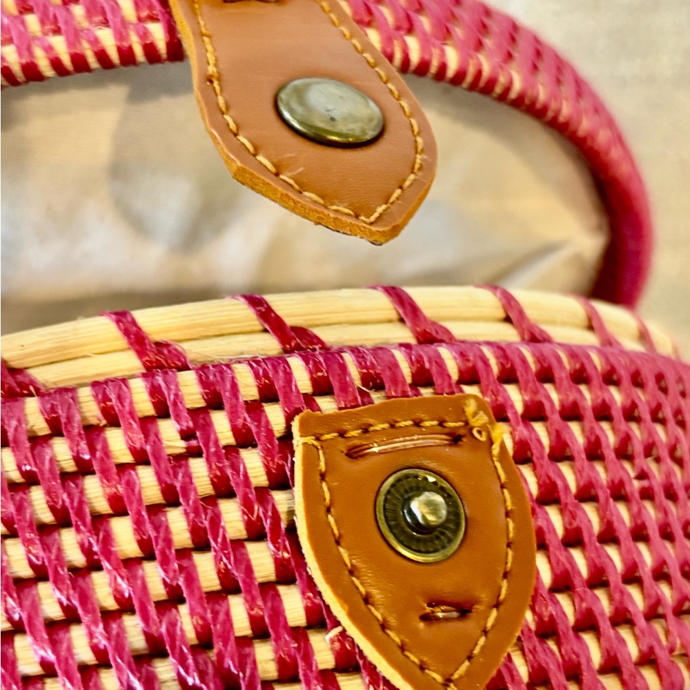Summer Pink Round Rattan Bamboo Sustainable Textile Crossbody Bag - Picture 5 of 13